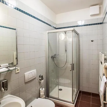 ホテル Opitzuv Dum