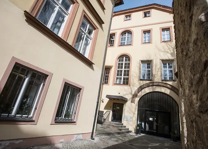 Opitzuv Dum Szálloda *